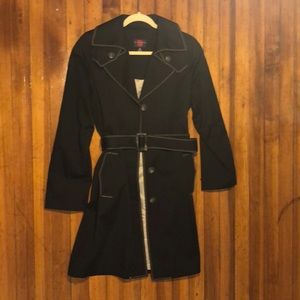 Black Gallery Raincoat with Contrasted Stitching